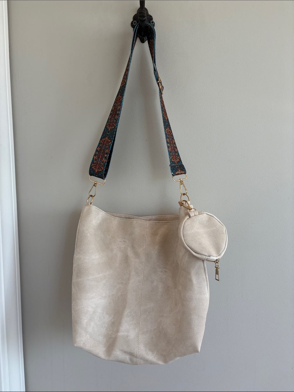 Bohemian Style Faux Leather Should Bag with Geometric Jacquard Guitar Strap